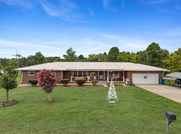 12 Charity Lane, Culloden, WV 25510