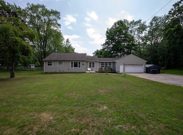 6575 Old Porter Road, Portage, IN 46368