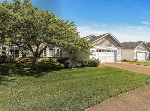 89 Bridgewater Trail, Hudson, WI 54016