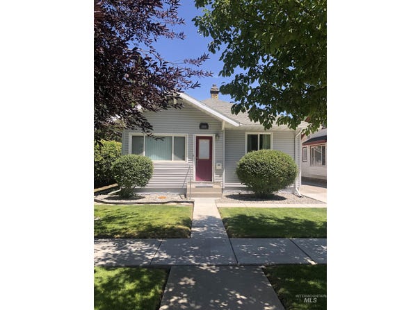 325 6th Ave E, Twin Falls, ID 83301