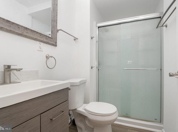 5015 LENKER STREET, MECHANICSBURG, PA 17050