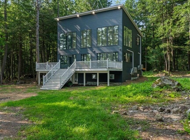 5 Zakelo Island Road, Harrison, ME 04040