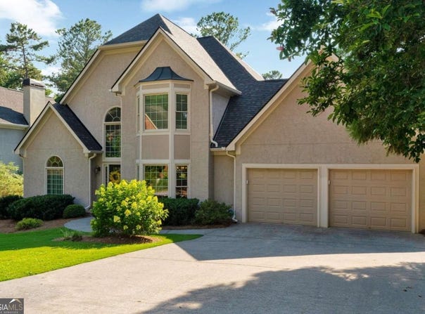 1313 Fallsbrook, Acworth, GA 30101