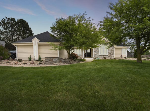 15114 Lions Passage, Leo, IN 46765