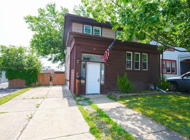 15 Delton Street, Tonawanda, NY 14150