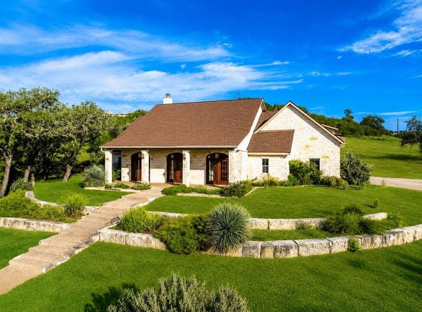 103 Cranbrook Court, Ingram, TX 78025
