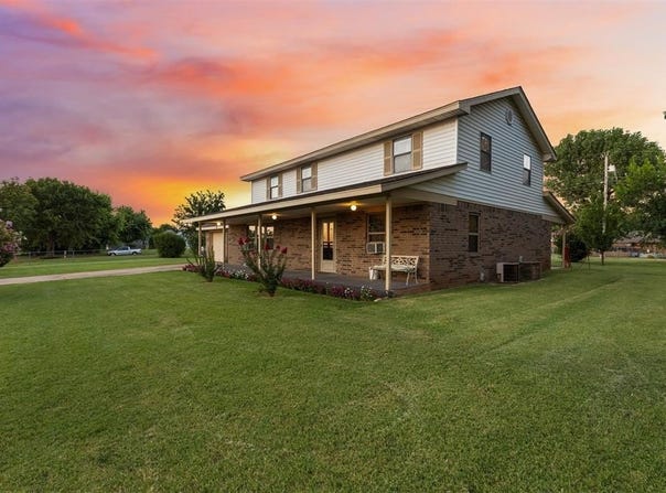318 S Adams Street, Pocasset, OK 73079