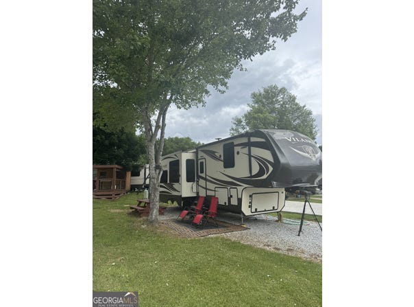 15 Holiday Rambler Lane, Dillard, GA 30537