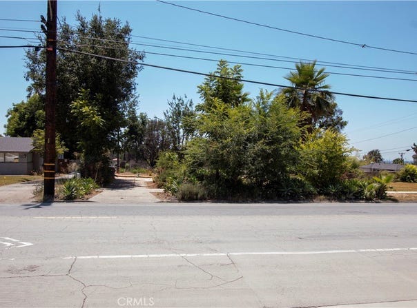 1152 E Mendocino Street, Altadena, CA 91001
