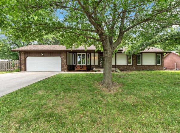 125 E Wagon Rd, Rose Hill, KS 67133