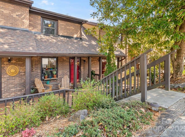 16 Spears Avenue, Asheville, NC 28801