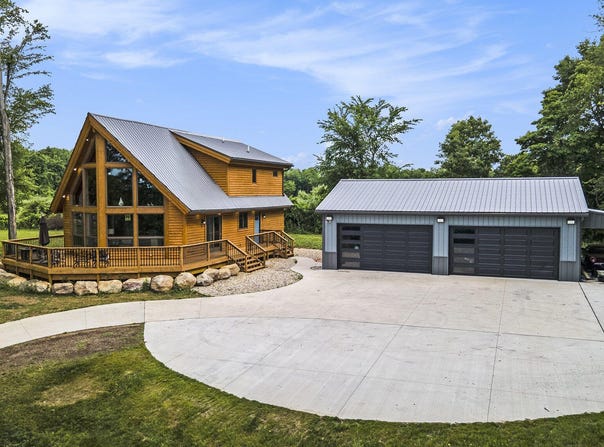12349 N Sherman Lake Drive, Augusta, MI 49012