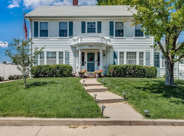 408 E 1st Ave, Hutchinson, KS 67501