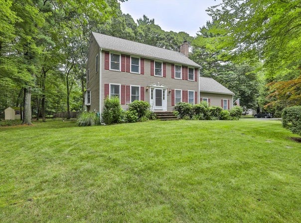 1 Deer Path Ln, Mansfield, MA 02048