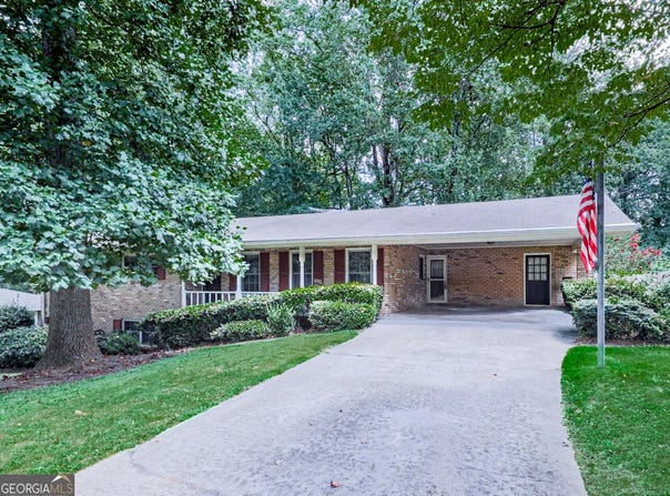 4041 Honeysuckle, Smyrna, GA 30082