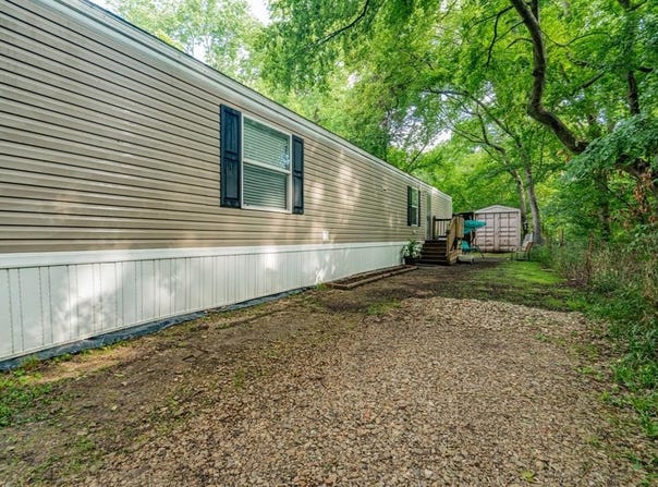 8709 City Lake Road, Kemp, TX 75143