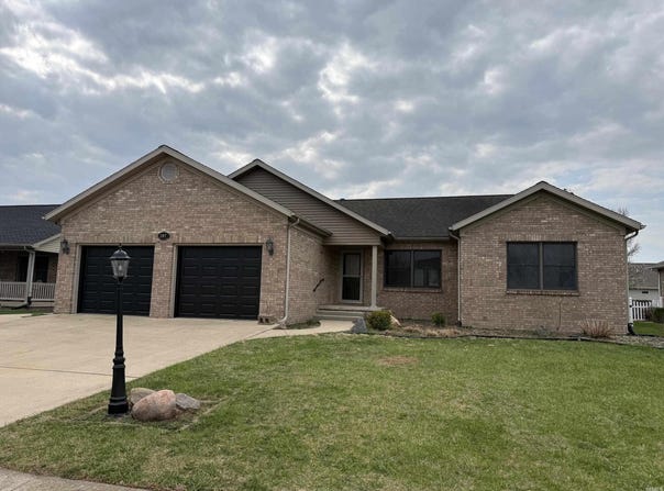 207 Sandalwood Drive, Monticello, IN 47960