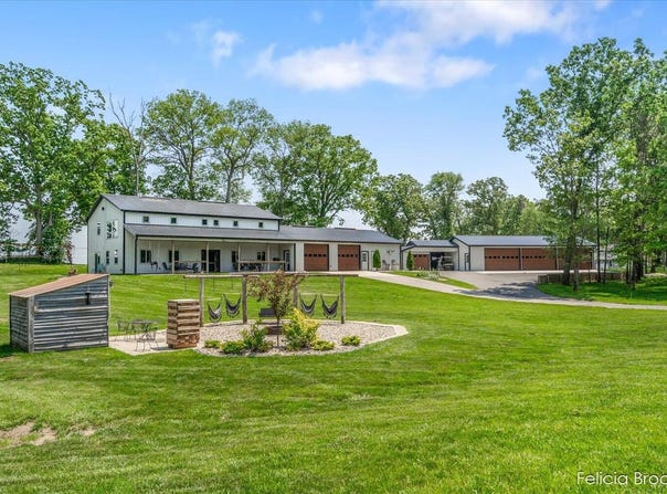 2539 Daisy Lane, Middleville, MI 49333