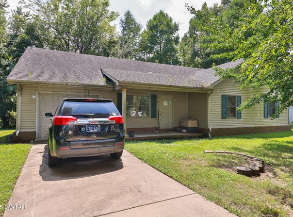 800 Mosswood Drive, Union City, TN 38261