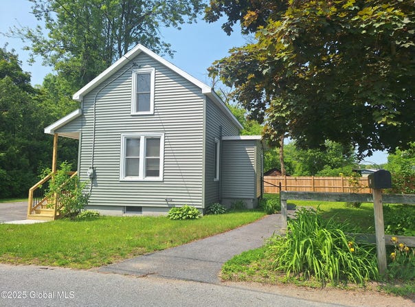 29 Division Street, Kingsbury, NY 12839