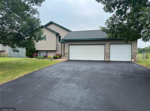 335 Fawn Meadows Way NE, Pine City, MN 55063