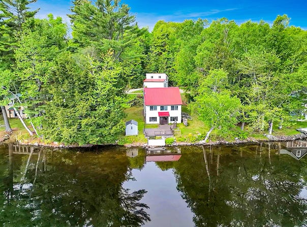 28 Waters Edge, Hartford, ME 04220