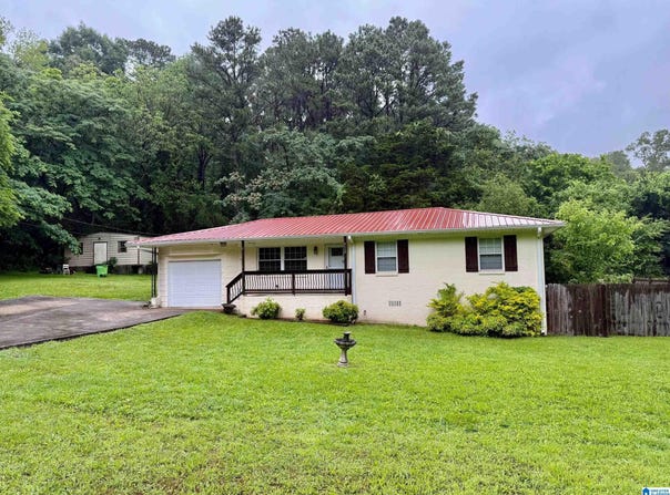 8148 LYLE AVENUE, LEEDS, AL 35094