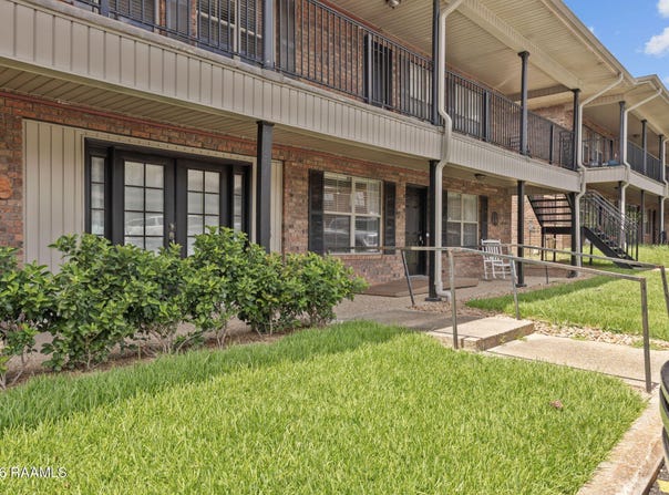 112 Hillside Drive, Lafayette, LA 70503