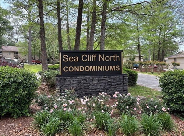 2081 Sea Cliff Drive N, Daphne, AL 36526
