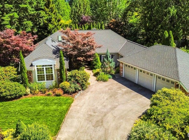 2444 220th Place NE, Sammamish, WA 98074