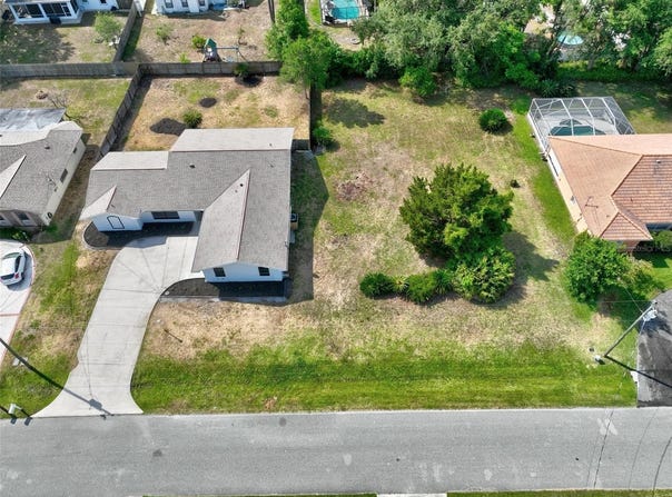 102 Foxhall Lane, Palm Coast, FL 32137