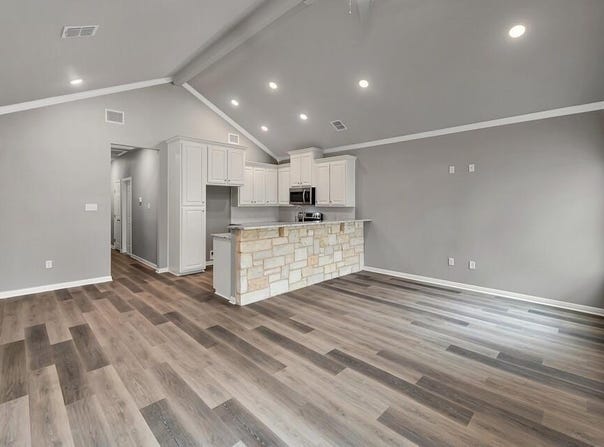 524 Alamo Court, McGregor, TX 76657