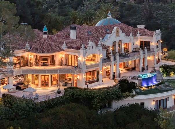10066 Cielo Dr, Beverly Hills, CA 90210