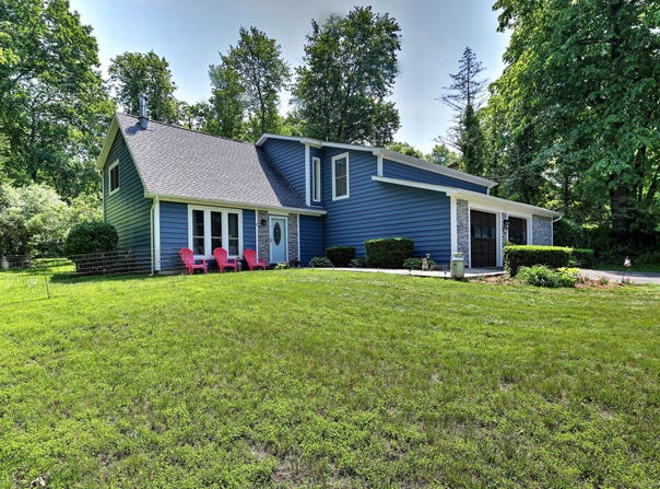 4 Brighton Road, Naugatuck, CT 06770