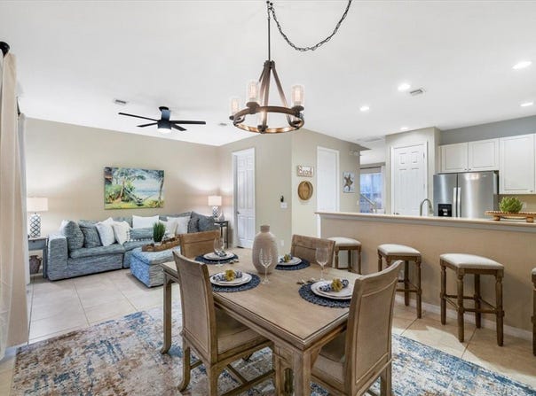 9929 E Villa Circle, Vero Beach, FL 32966
