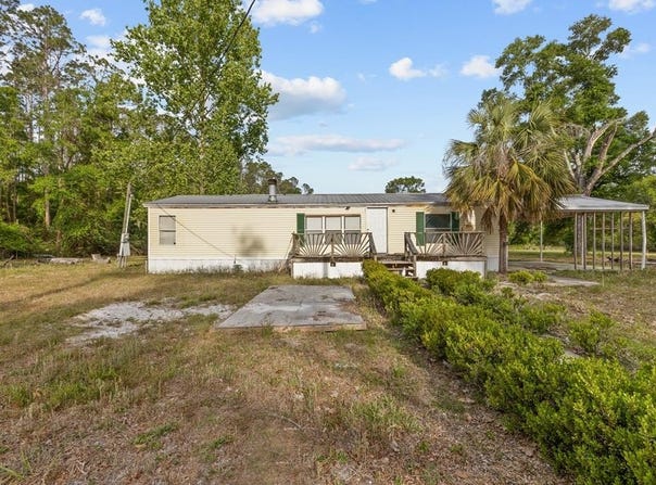 260 512th St, Old Town, FL 32680