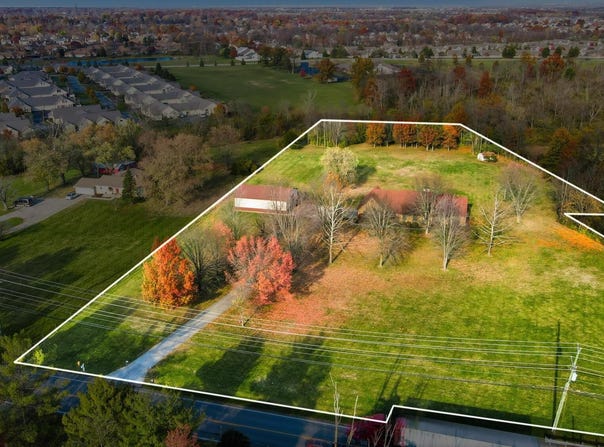 2392 London Groveport Road, Grove City, OH 43123