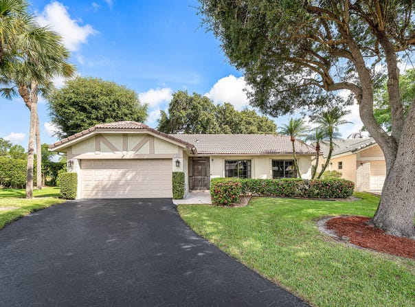 7852 Cloverfield Circle, Boca Raton, FL 33433