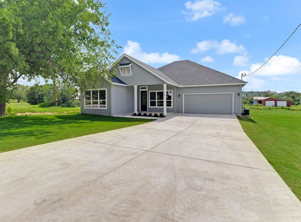 1251 Pecan Valley Drive, Marble Falls, TX 78654