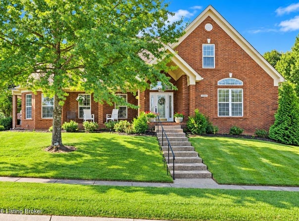 1200 Blackthorn Rd, Louisville, KY 40299