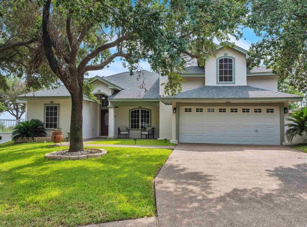 401 Wren Point, Laredo, TX 78045-8182