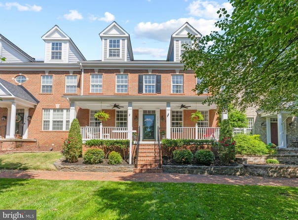 13814 CUSTIS Square, WOODBRIDGE, VA 22191