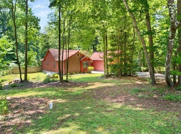 2945 Cardinal Lake Circle, Duluth, GA 30096