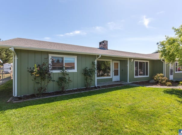 717 E Spruce Street, Sequim, WA 98362