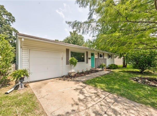 4306 W 78th Terrace, Prairie Village, KS 66208