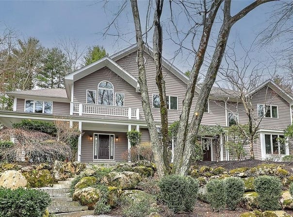 60 Pheasant Drive, East Greenwich, RI 02818