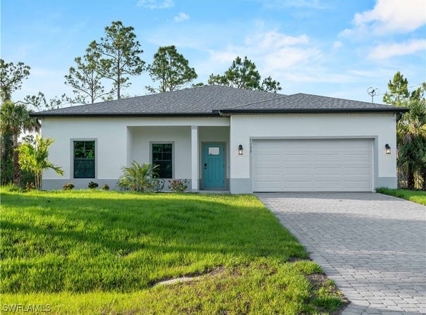 1133 Augusta Street E, Lehigh Acres, FL 33974