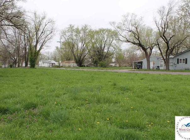 402 E Boonville, Sedalia, MO 65301