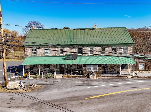 11 DEYSHER Road, FLEETWOOD, PA 19522