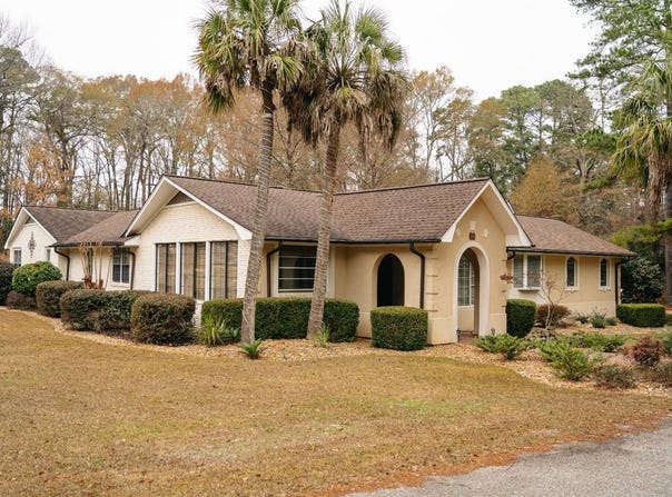 738 Forest Park Circle, Philadelphia, MS 39350